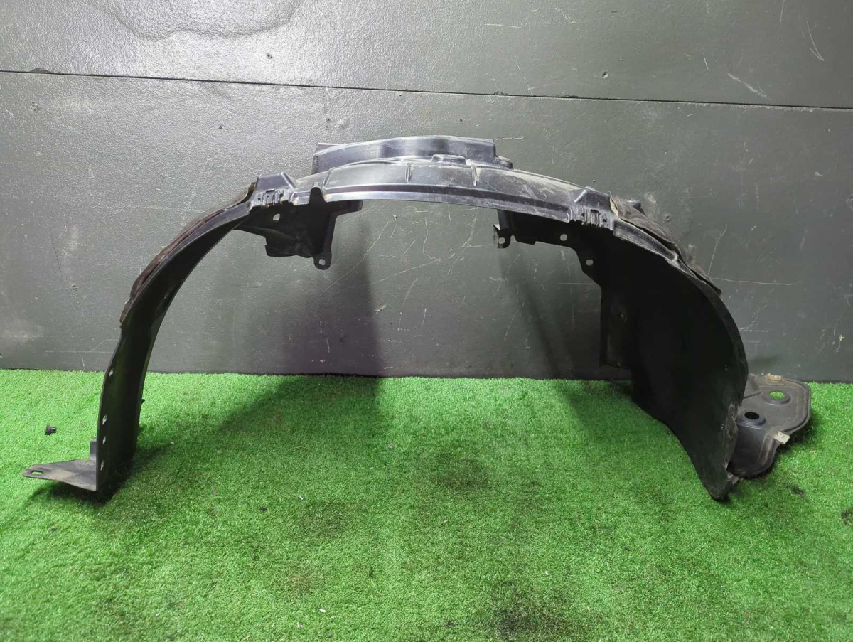 Підкрилок крила переднього правого Nissan X-Trail T30 (2001-2007) 63840JG30A