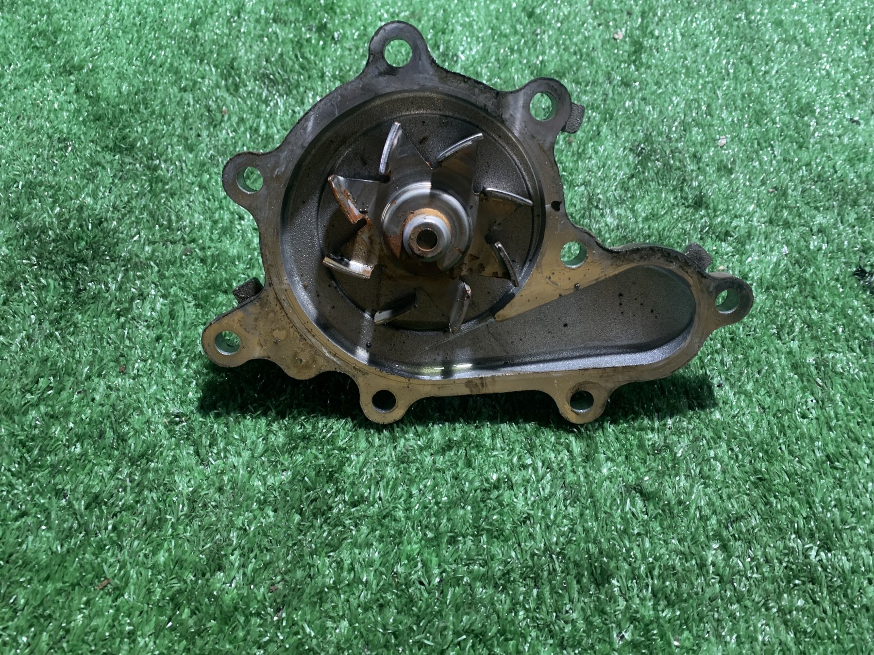 Помпа Nissan X-Trail T30 (2001-2007) 21010AD225