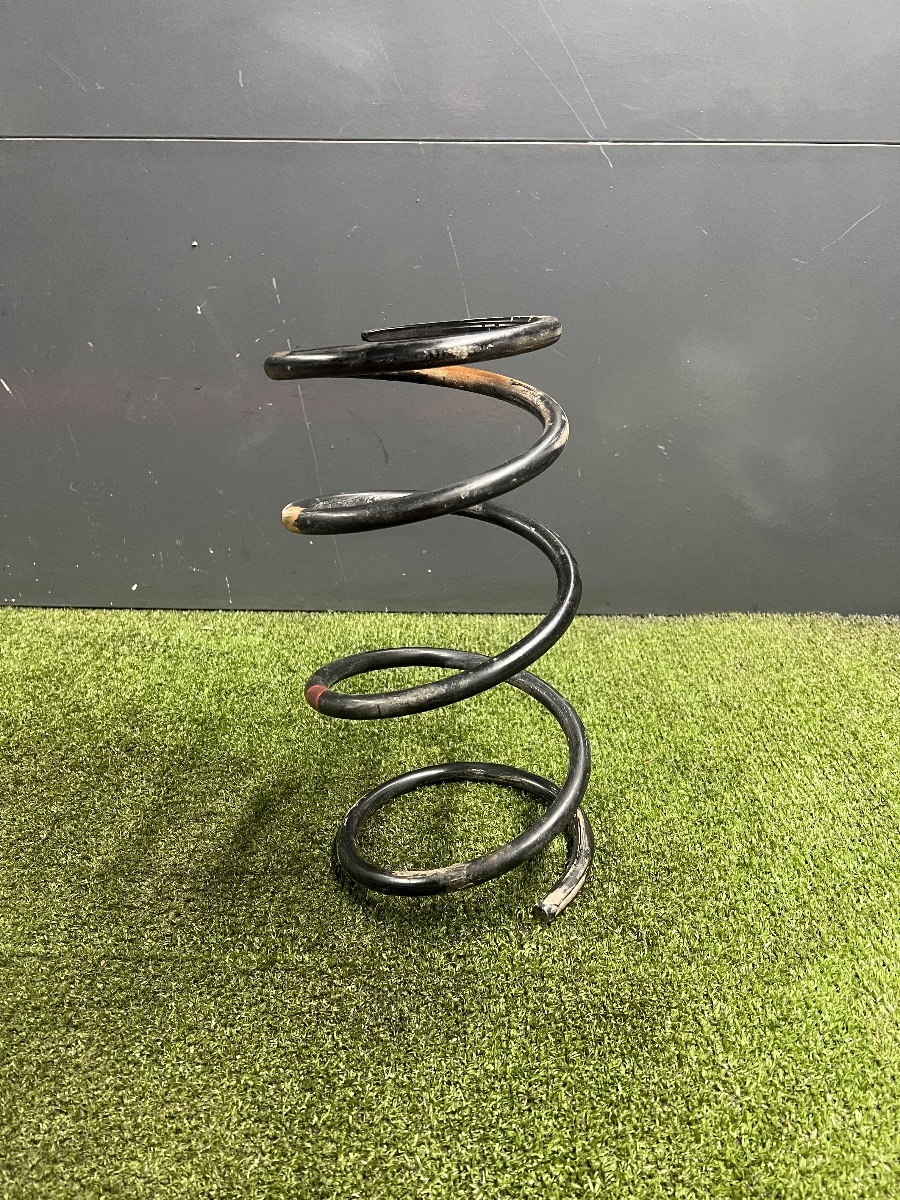 Пружина передня права Nissan X-Trail T30 (2001-2007) 540108H661