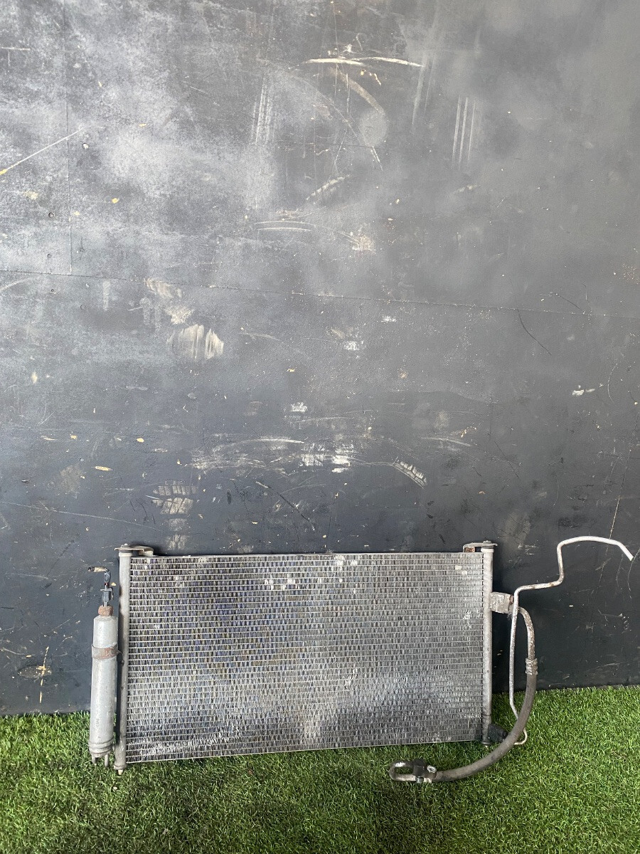 Радіатор кондиціонера  Nissan X-Trail T30 (2001-2007) 921009H210 Вживаний