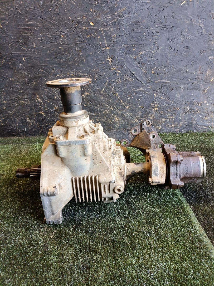 Раздаточна коробка Nissan X-Trail T30 (2001-2007) 331008H513