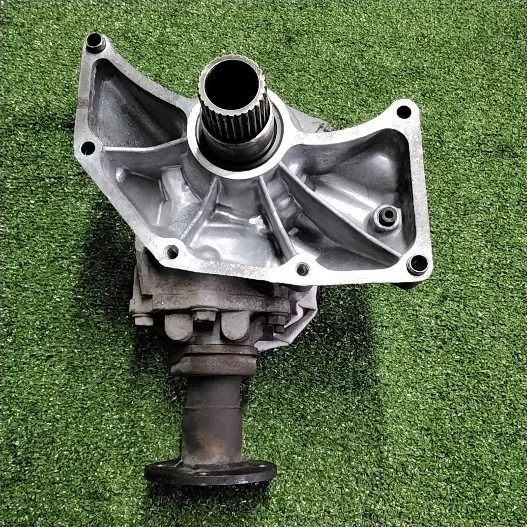 Роздатка  Nissan X-Trail T30 (2001-2007) 331008H513