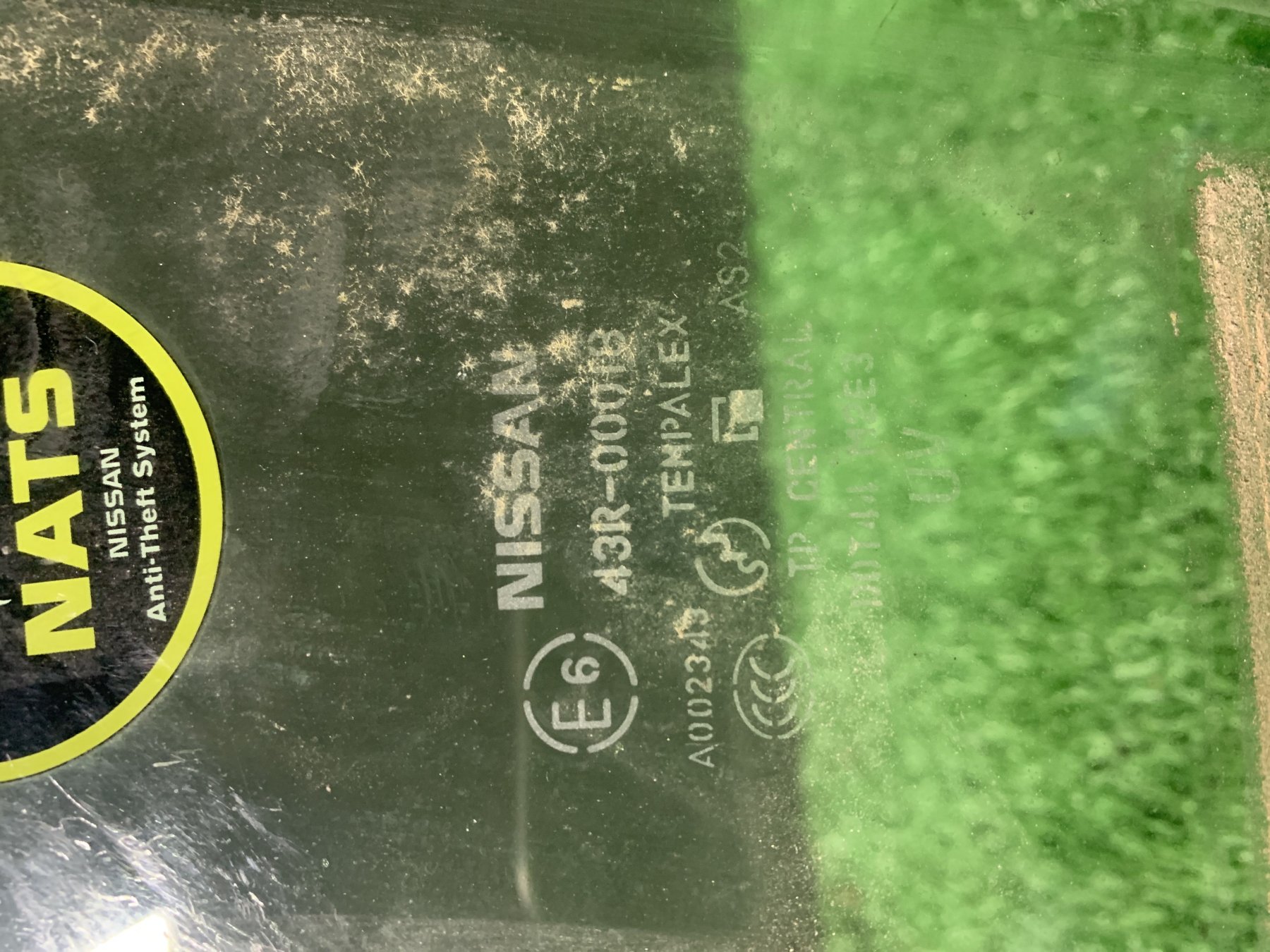 Скло переднє ліве Nissan X-Trail T30 (2001-2007) 803018H300