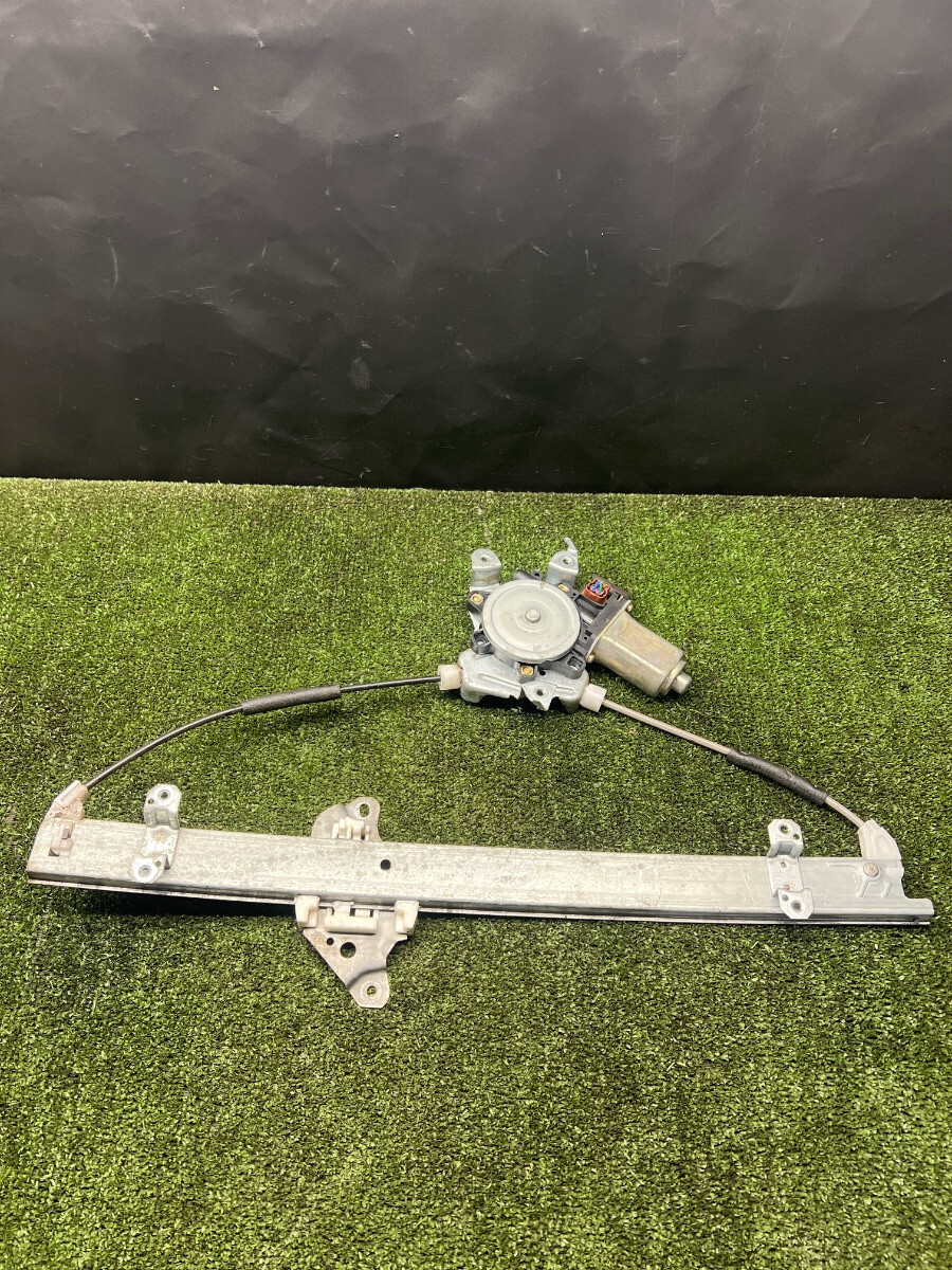 Склопідйомник дверей з моторчиком ПП Nissan X-Trail T30 (2001-2007) 807208H300