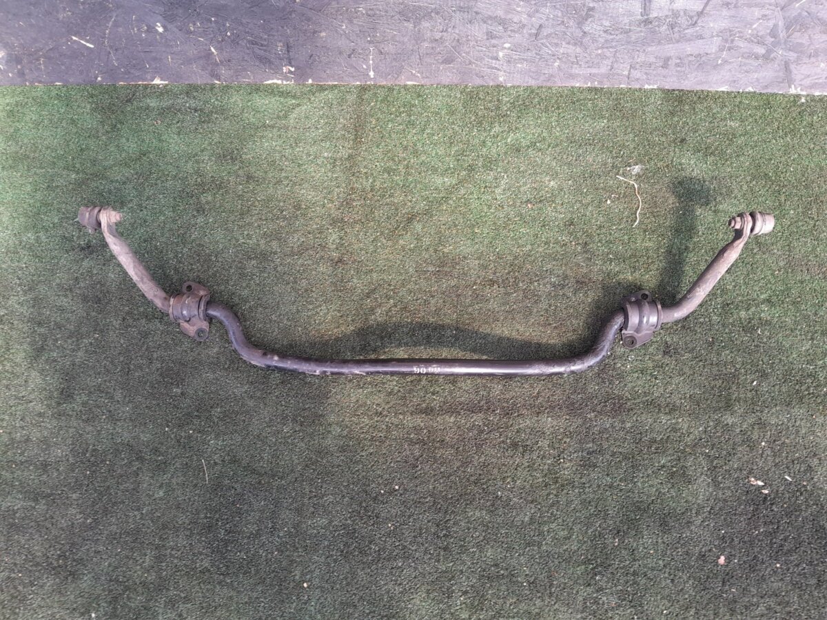 Стабілізатор передній Nissan X-Trail T30 (2001-2007) 546118H316
