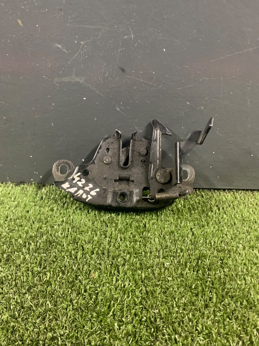 Замок капота Nissan X-Trail T30 (2001-2007) 656018H900