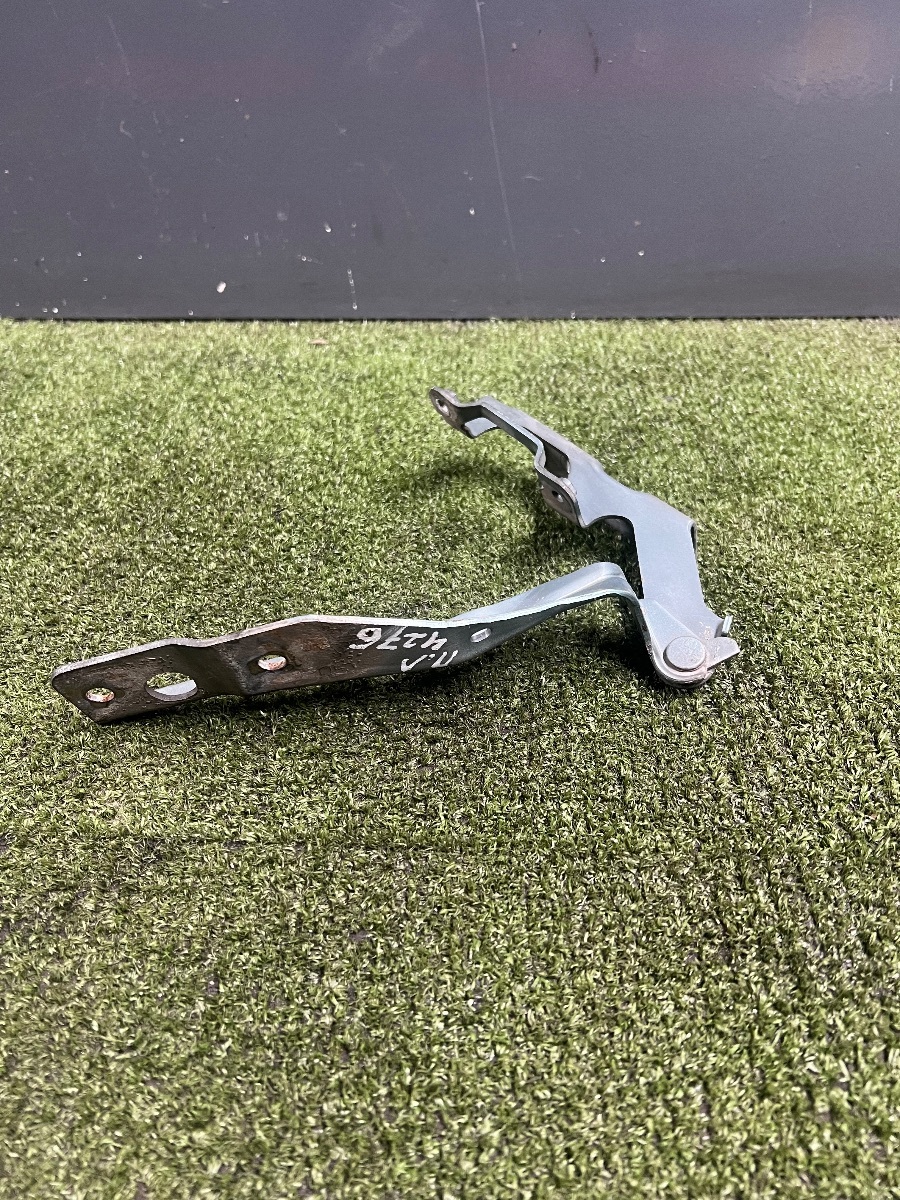 Завіса капота ліва Nissan X-Trail T30 (2001-2007) 654018H300