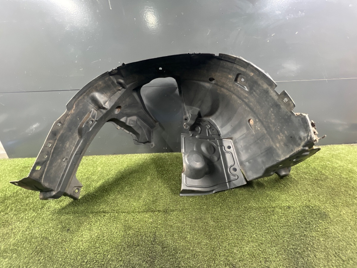 Підкрилок переднього крила, правий Nissan X-Trail T31 (2007-2013) 63840JG70A