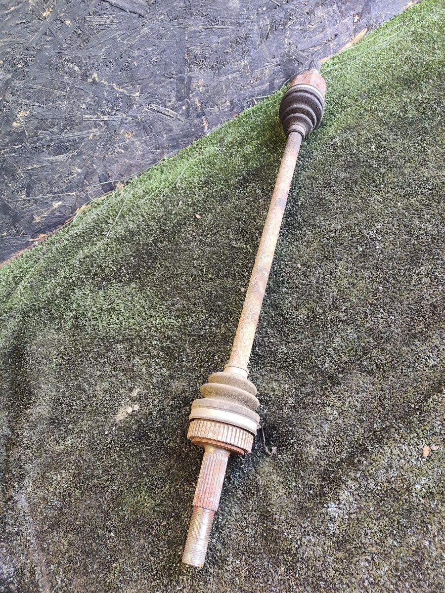 Привід задній лівий/правий Nissan X-Trail T31 (2007-2013) 39600JD60A