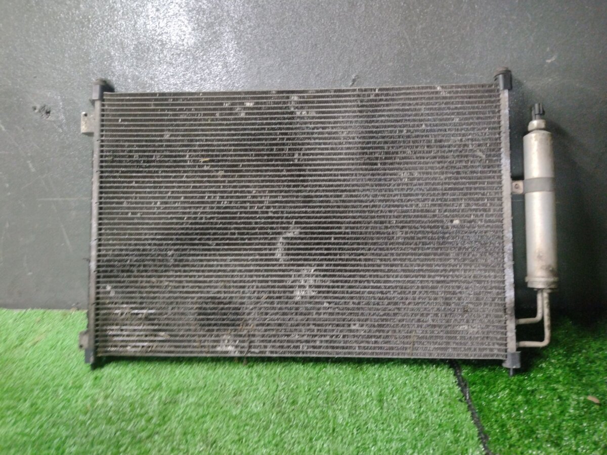 Радіатор кондиціонера Nissan X-Trail T31 (2007-2013) 92100JG000