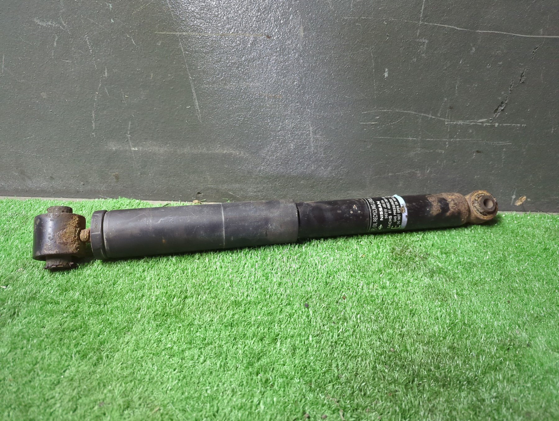 Задній амортизатор Nissan X-Trail T31 (2007-2013) 56210JG02A