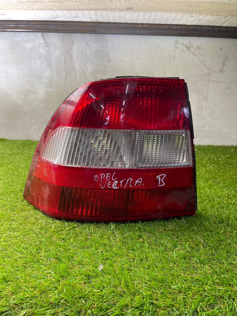 Стоп лівий Opel Vectra B (1995-2002) 90568047