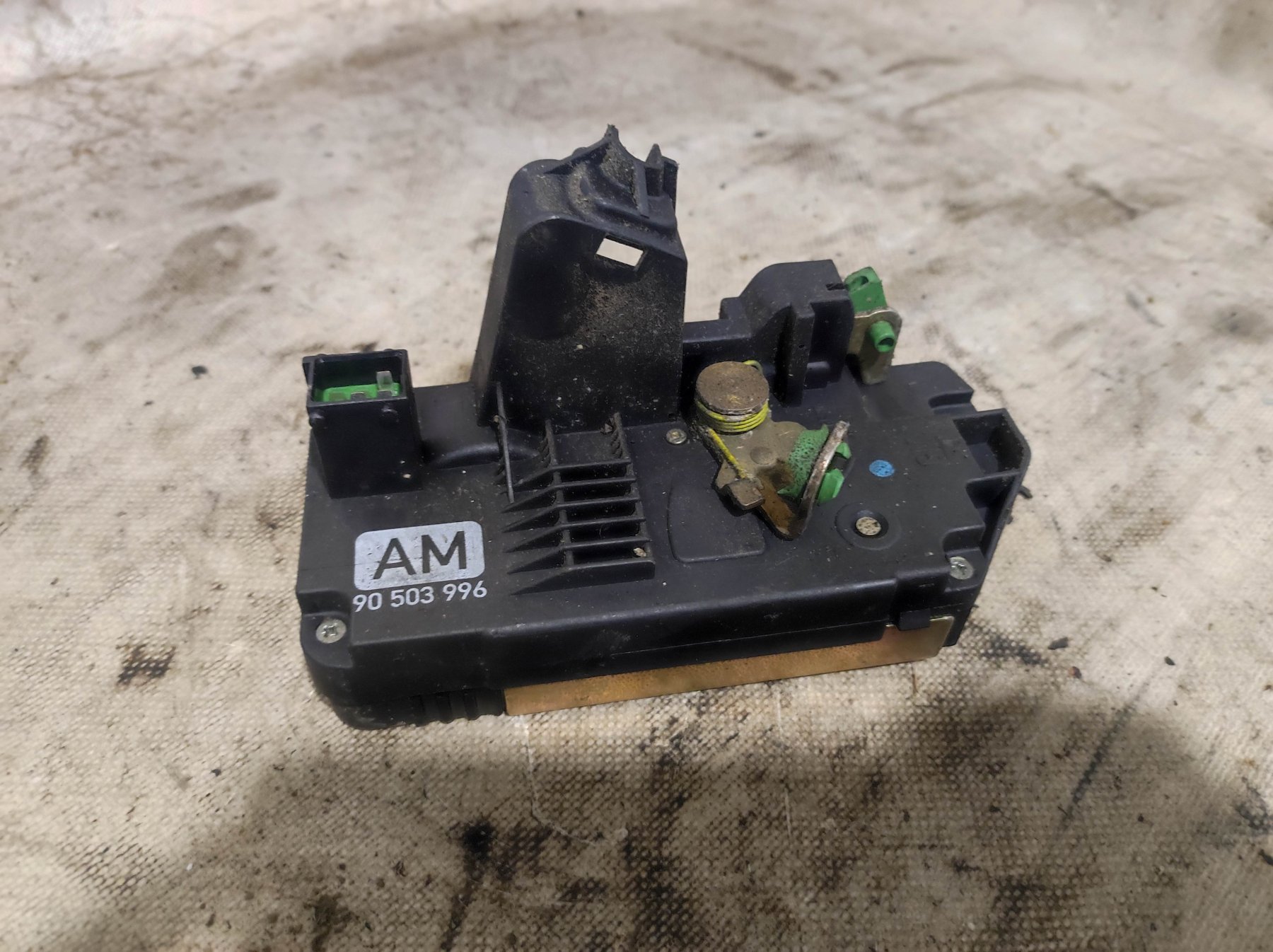 Замок двері задній правий opel vectra b 00r 3pin Opel Vectra B (1995-2002) 90503996