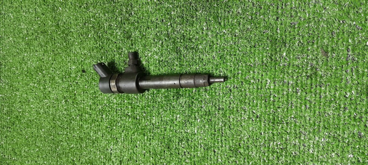 Форсунка Opel Vectra C (2002-2008) 0445110276