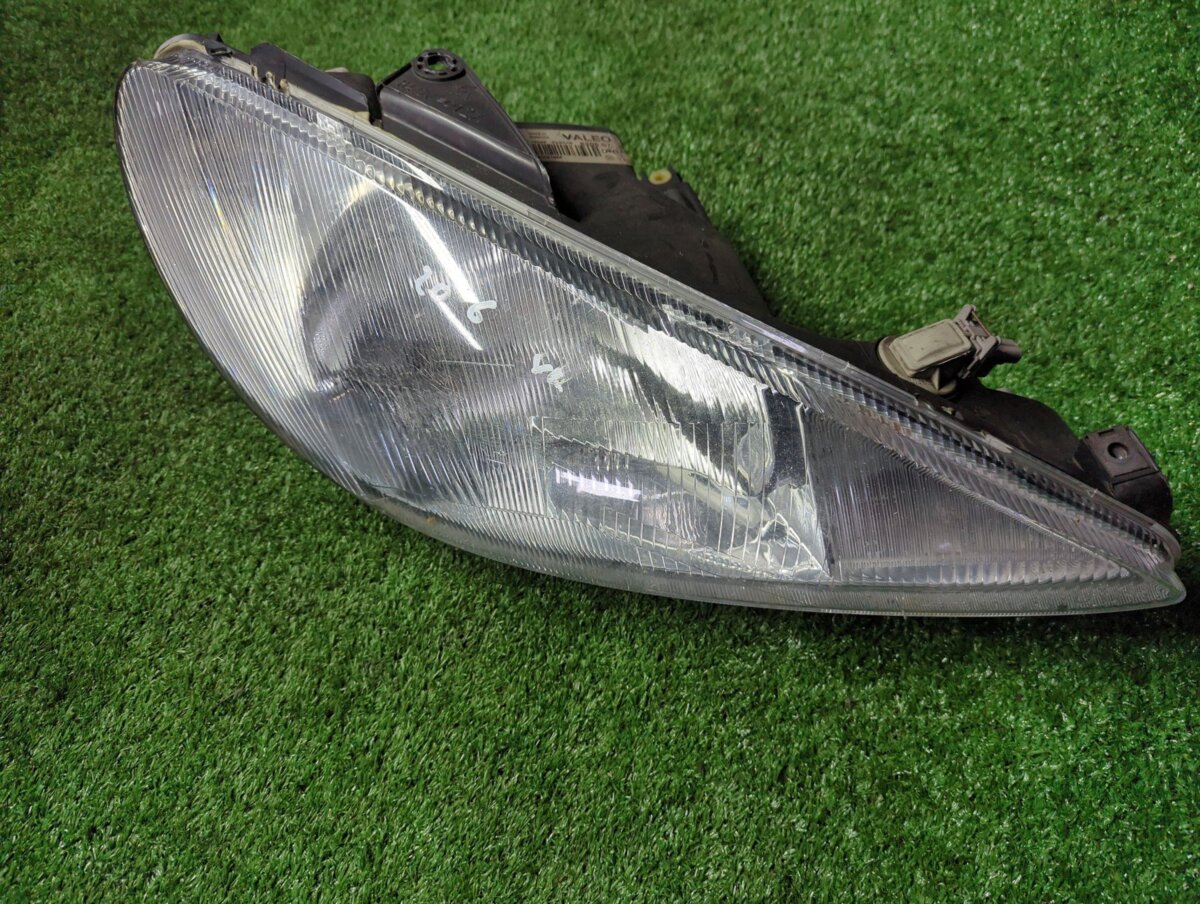 Фара передня права peugeot 206 1998-2003 000036529 Peugeot 206 Van 99 ... 89001964