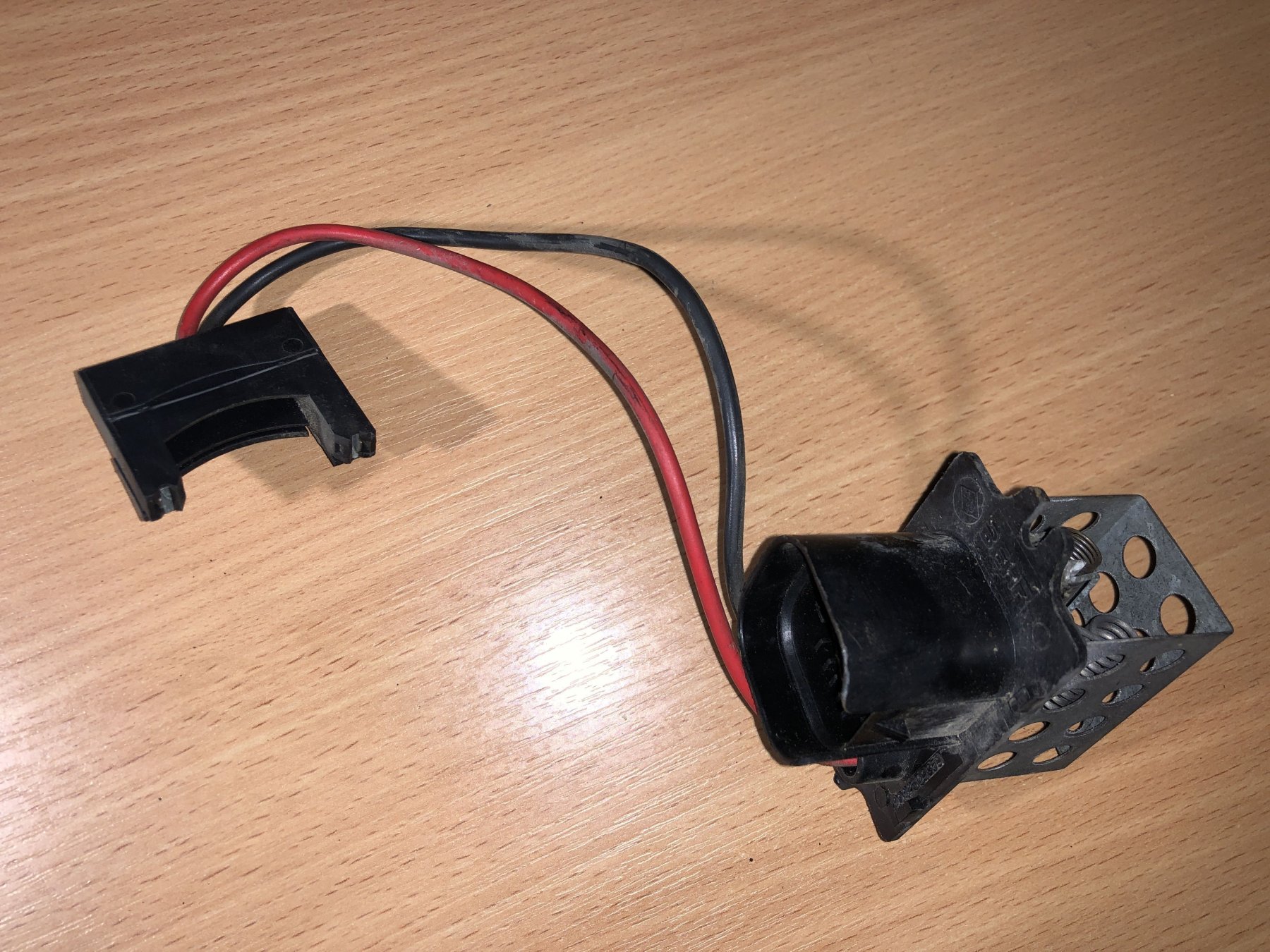 Резистор обігрівача Renault Kangoo I (1997-2009) 9092609859