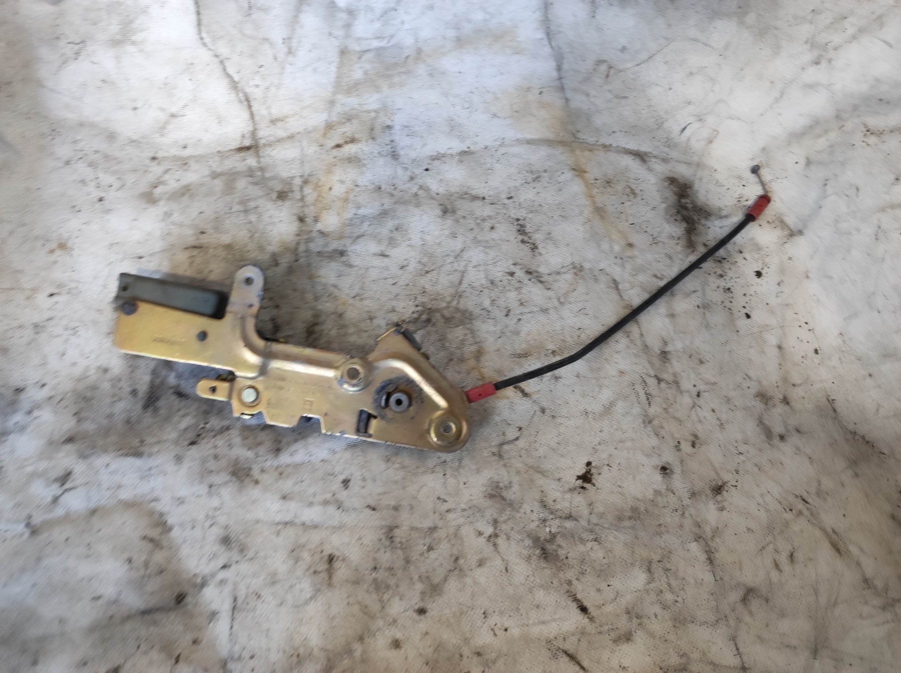 Замок задньої двері багажника Renault Kangoo I (1997-2009) 7700354862