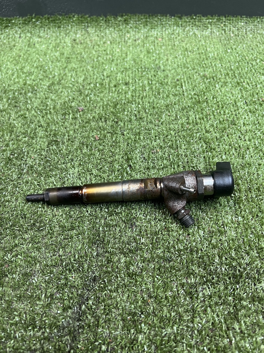 Форсунка вприску палива Renault Megane III (2008-2016) 8200903034