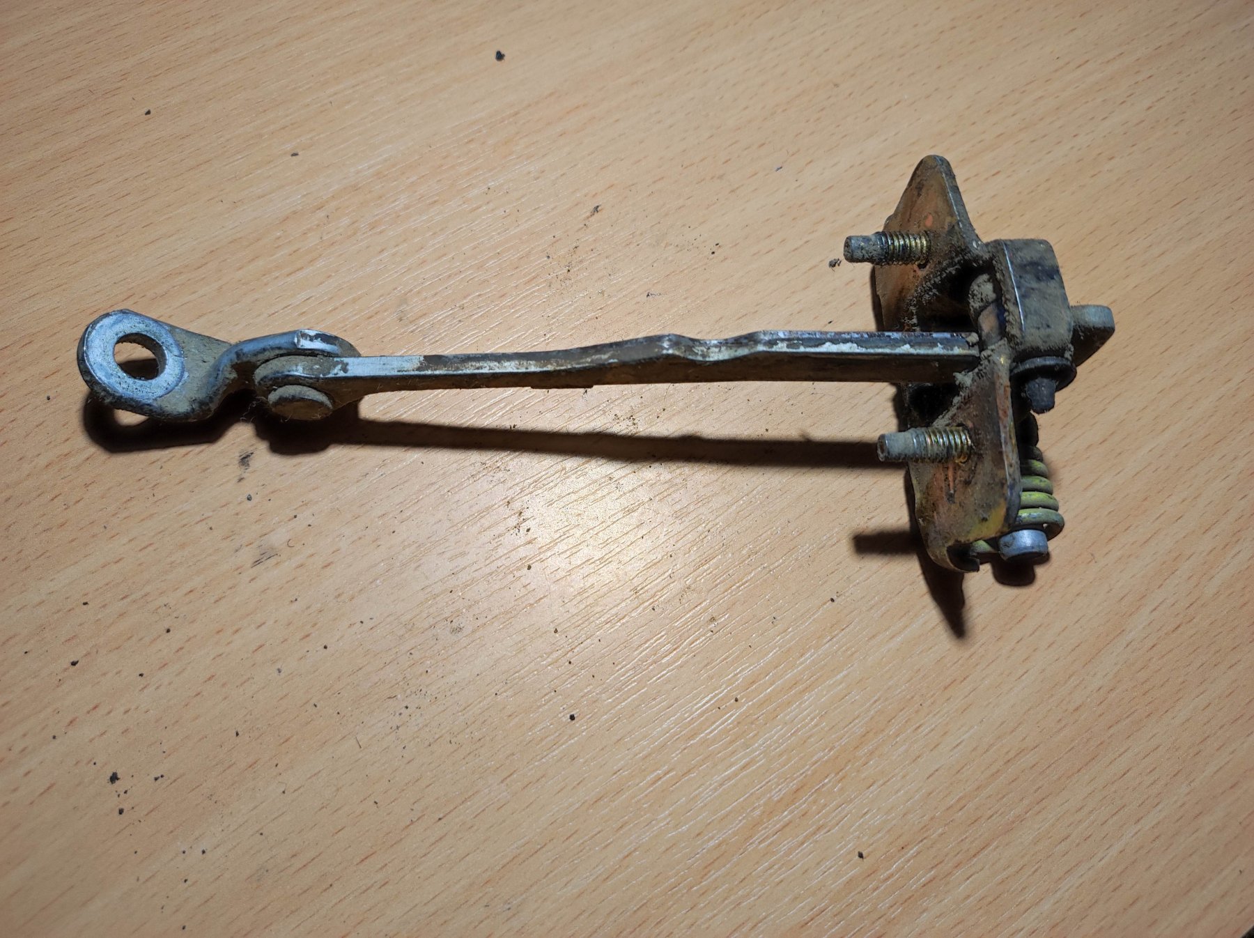 обмежувач відкриття дверей, передній Renault Scenic I (1996-2003) 7700303548