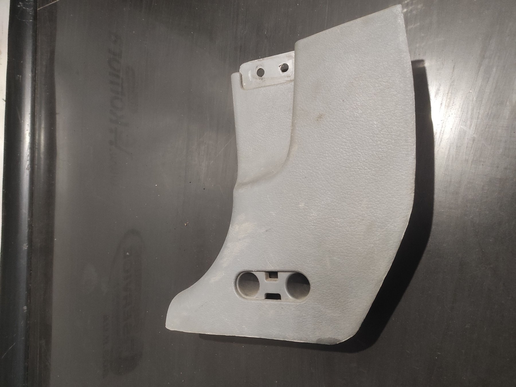 Накладка порога ліва Skoda Octavia I (1996-2010) 1U1864605