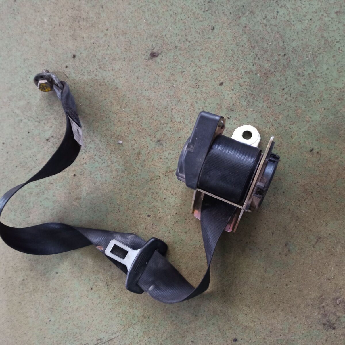 Ремінь безпеки задній правий Skoda Octavia I (1996-2010) 1U0857447