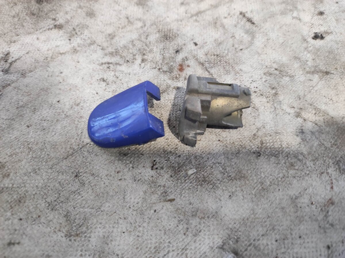 Крышка, ручка двери Skoda Octavia II (2004-2013) 3B4839879