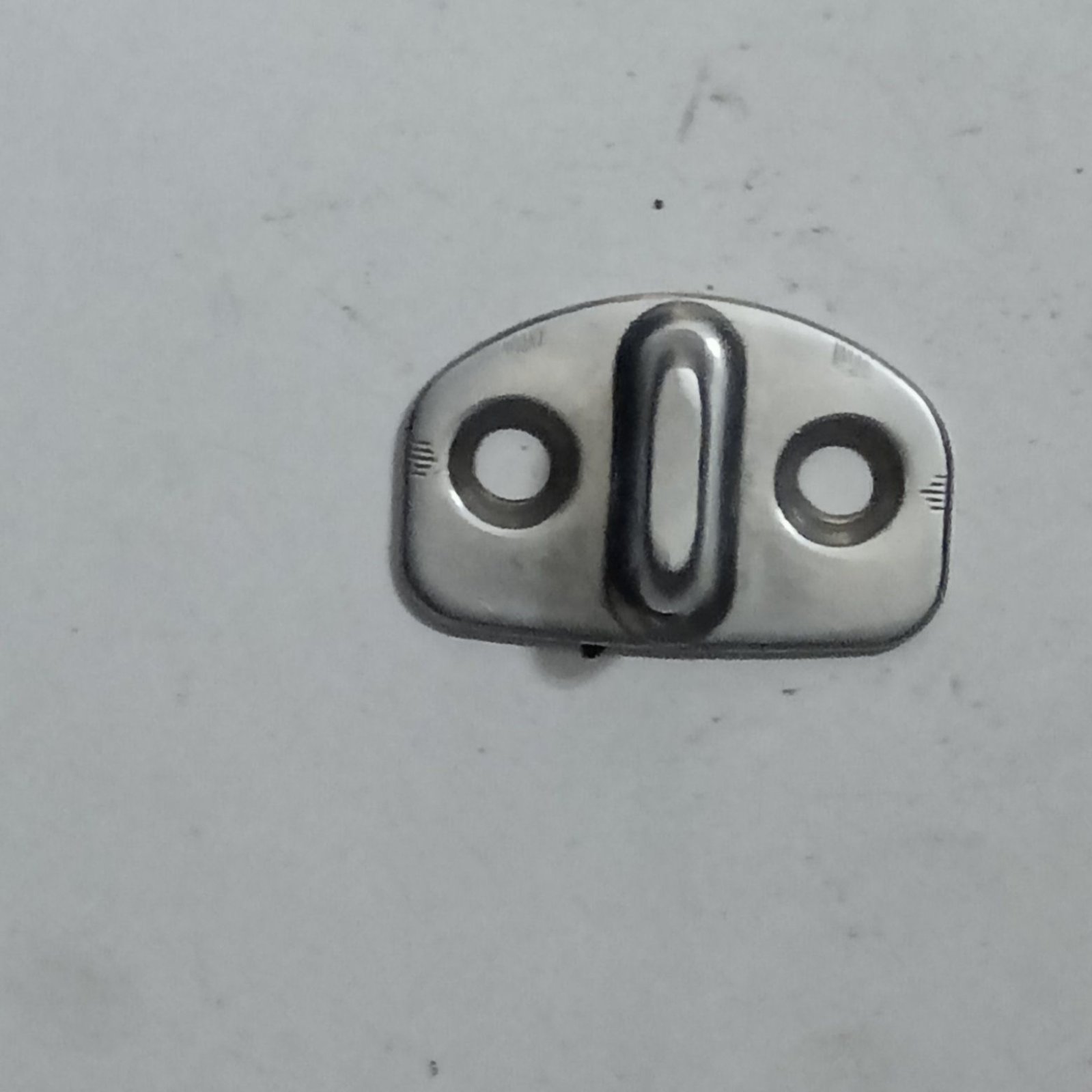 3b0837033k петля - проушина замка двери vw golf 4 Volkswagen Bora (1998-2005) 3B0837033K