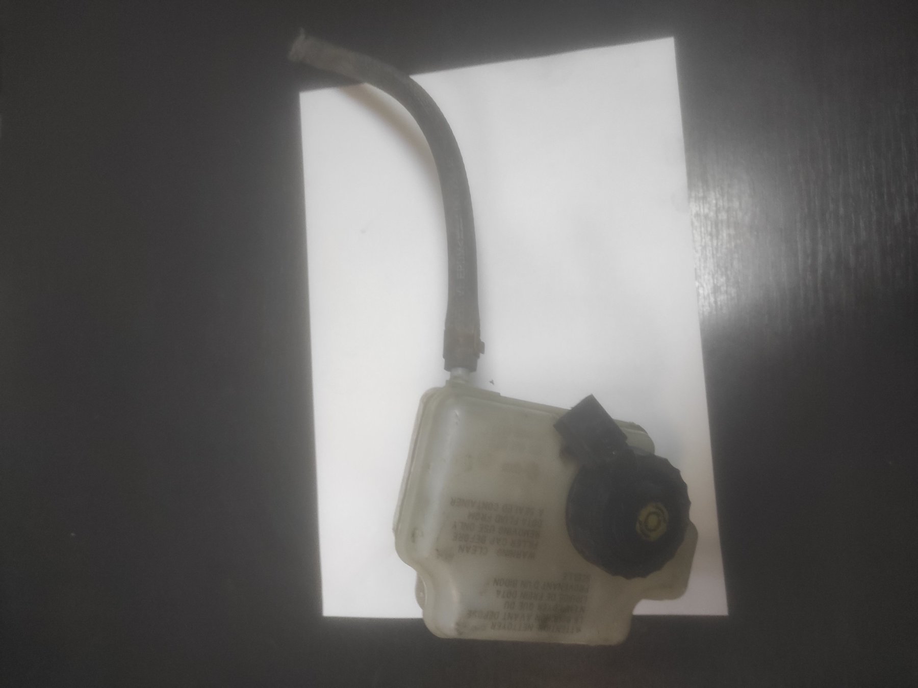 Caddy iii 2k бак гальмівної рідини 1.6 14r Volkswagen Caddy III (2004-2015) 1K1611301