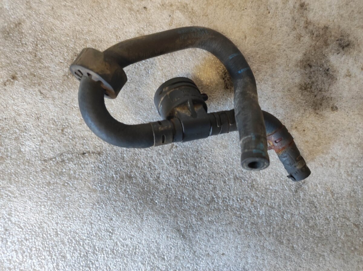 датчик тнвт; датчик температури палива Volkswagen Caddy III (2004-2015) 038906081B