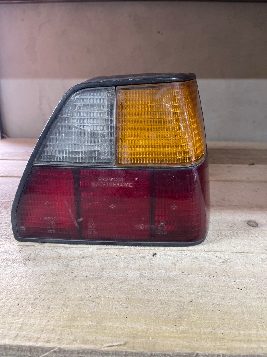 Стоп правий golf 2 Volkswagen Gol (1980-2023) 191945112