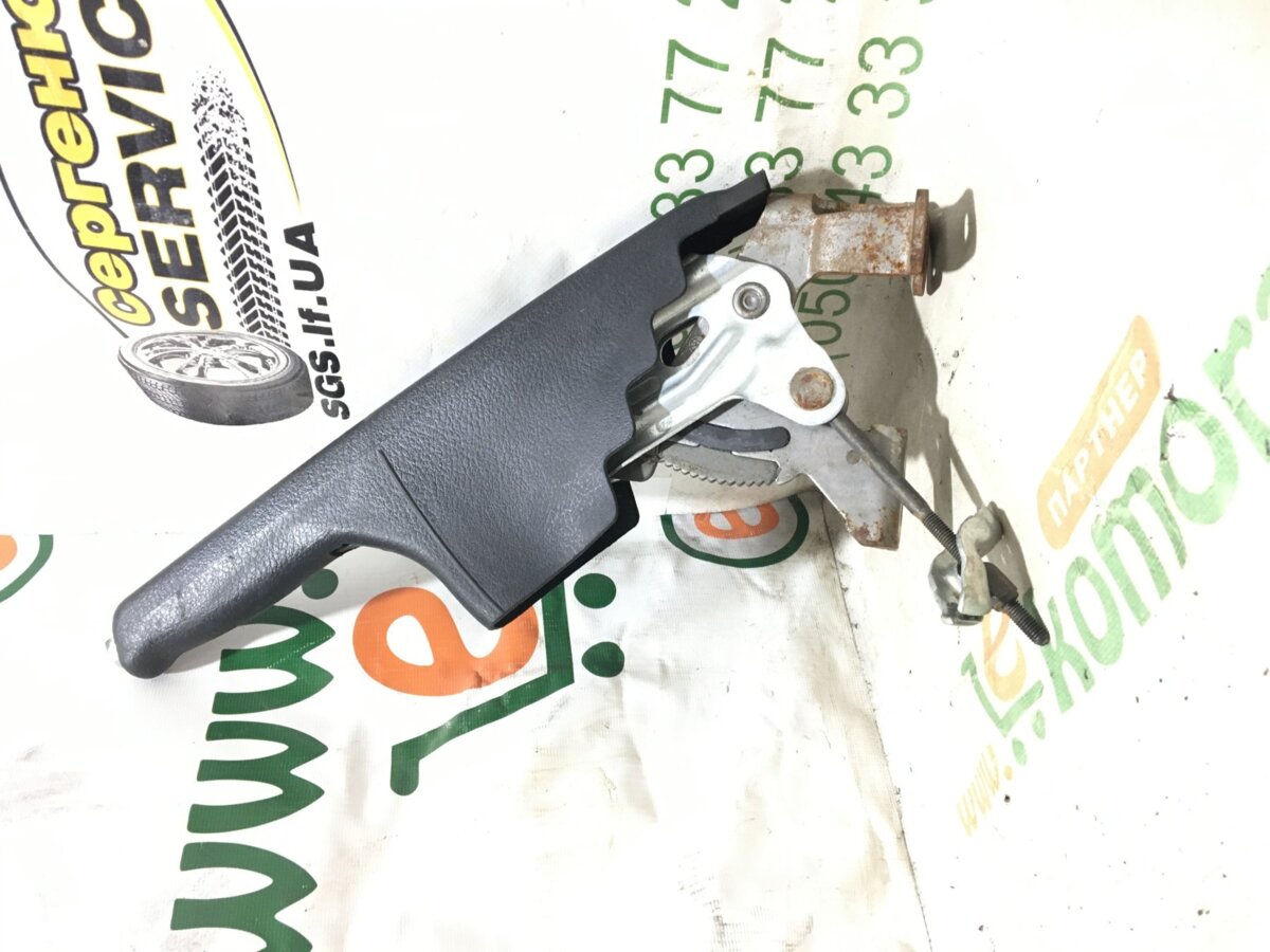 Важіль ручного гальма Volkswagen Golf 4 1J0711303AA