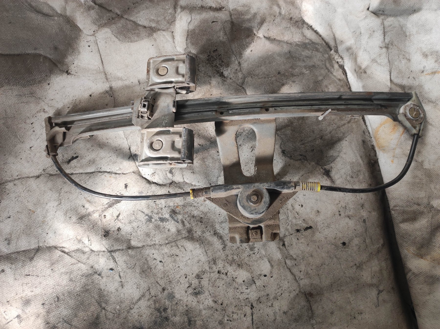 механізм склопідйомника двері задньої, правої; склопідйомник задніх правих дверей; механізм стеклопод'емника двері задньої, правої Volkswagen Golf III (1991-1999) 1H4839402