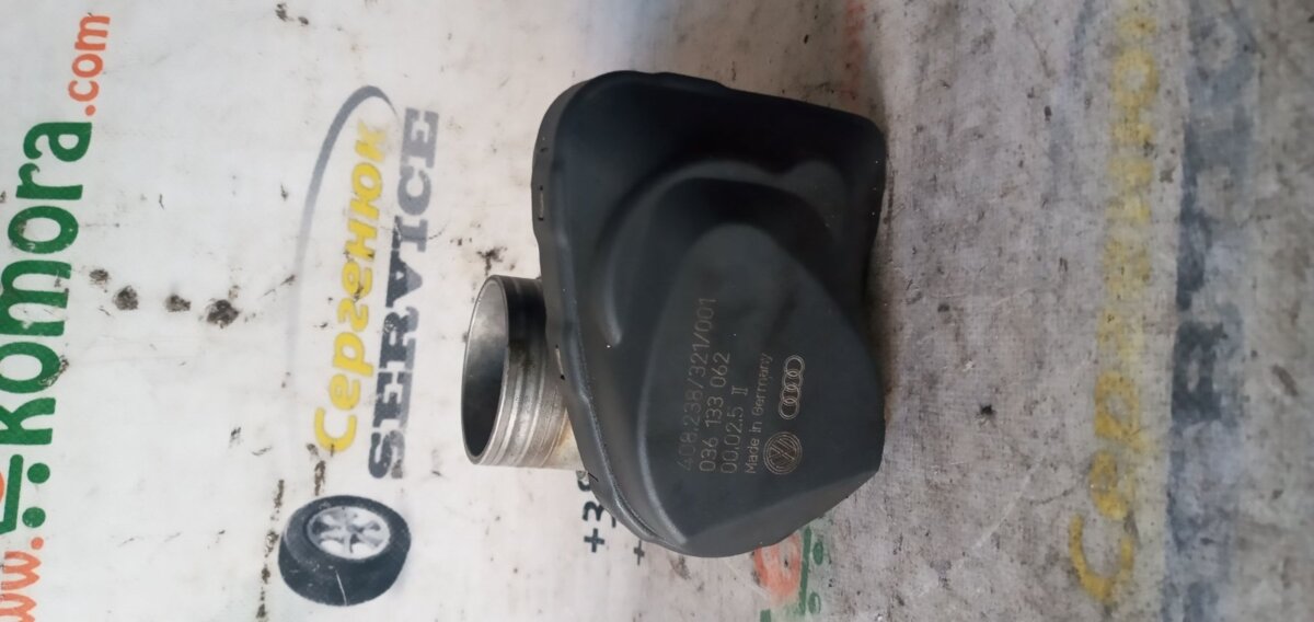 Дросельна заслінка Volkswagen Golf IV (1997-2006) 036133062