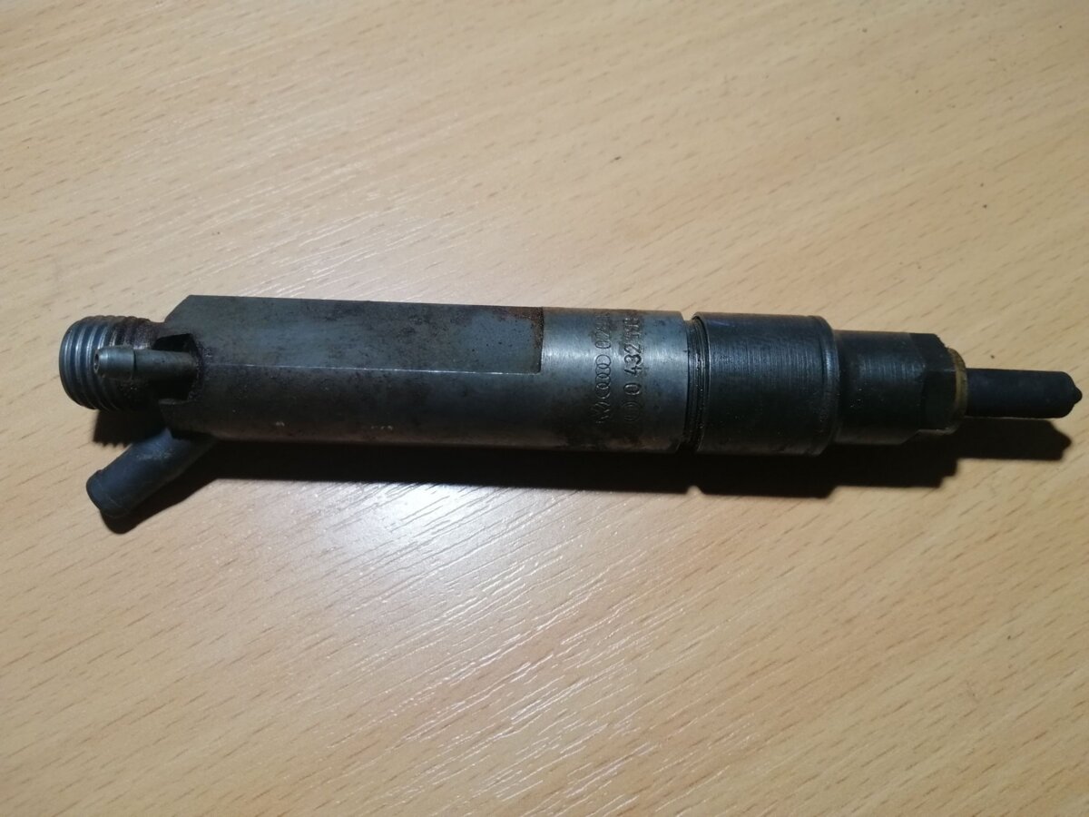 Форсунка/насос Volkswagen Golf IV (1997-2006) 028130202P