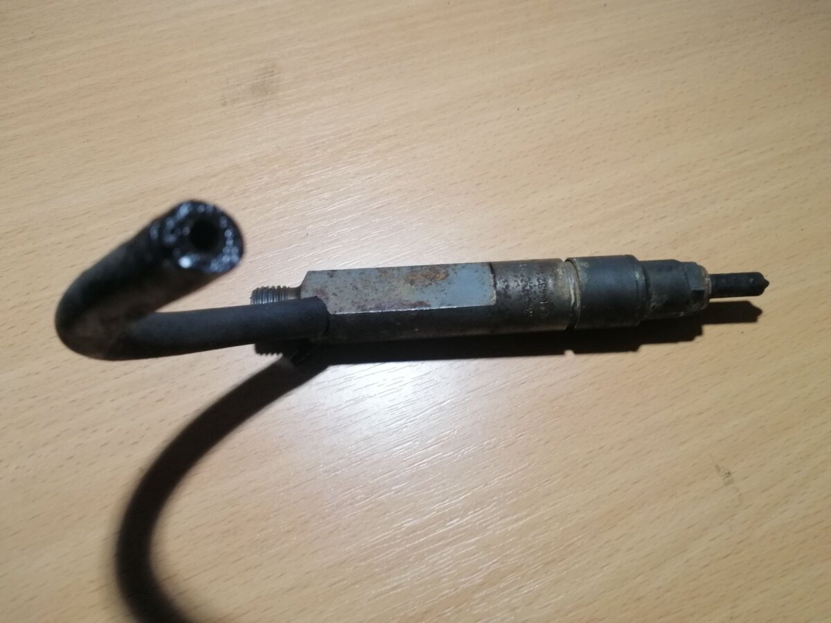 Форсунка/насос Volkswagen Golf IV (1997-2006) 028130202P