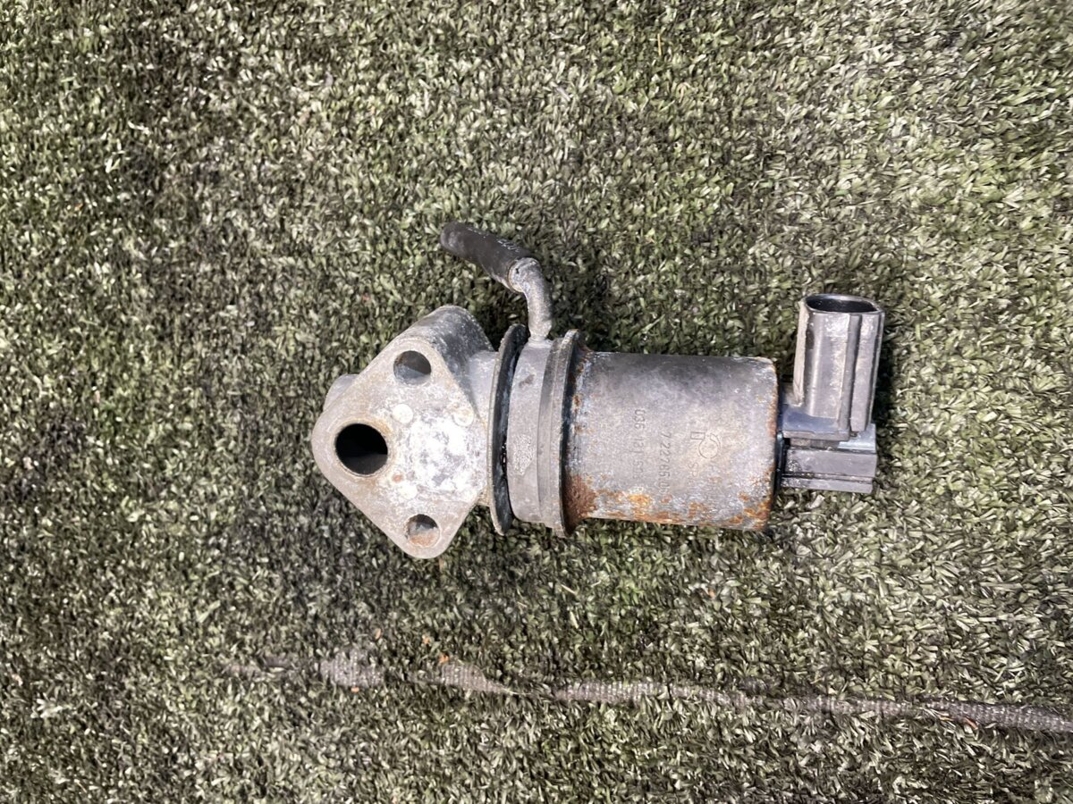 КЛАПАН ЕГР AUDI A2 8Z0 1.4 55KW 75KM 00-05 Volkswagen Golf IV (1997-2006) 036131503R