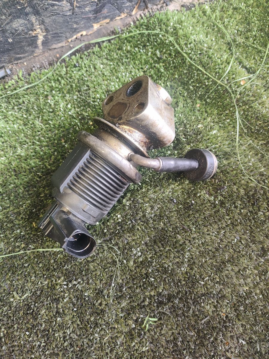 Клапан egr Volkswagen Golf IV (1997-2006) 036131503M