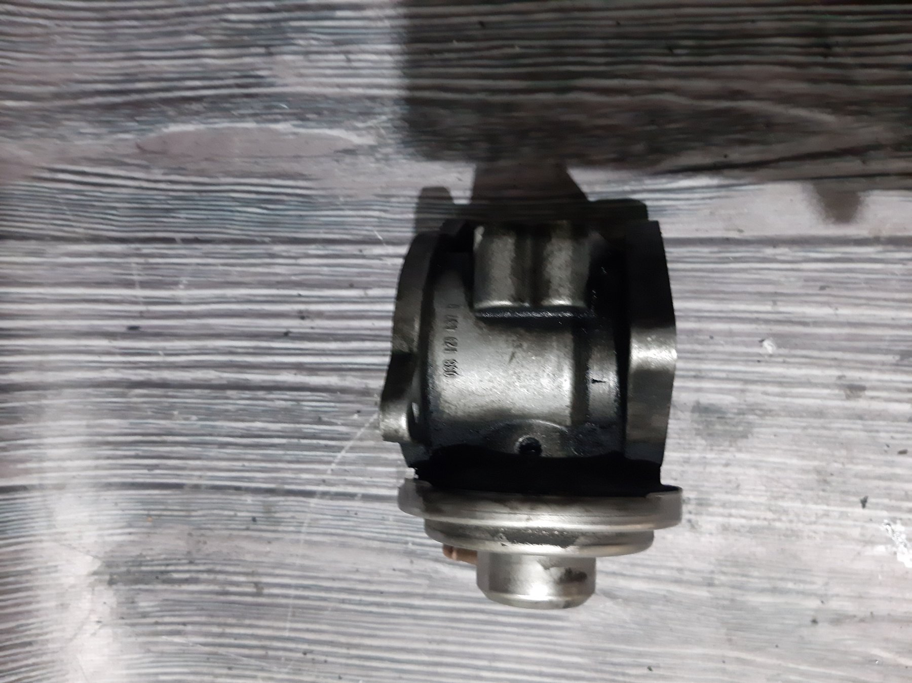 Клапан egr Volkswagen Golf IV (1997-2006) 038129637D