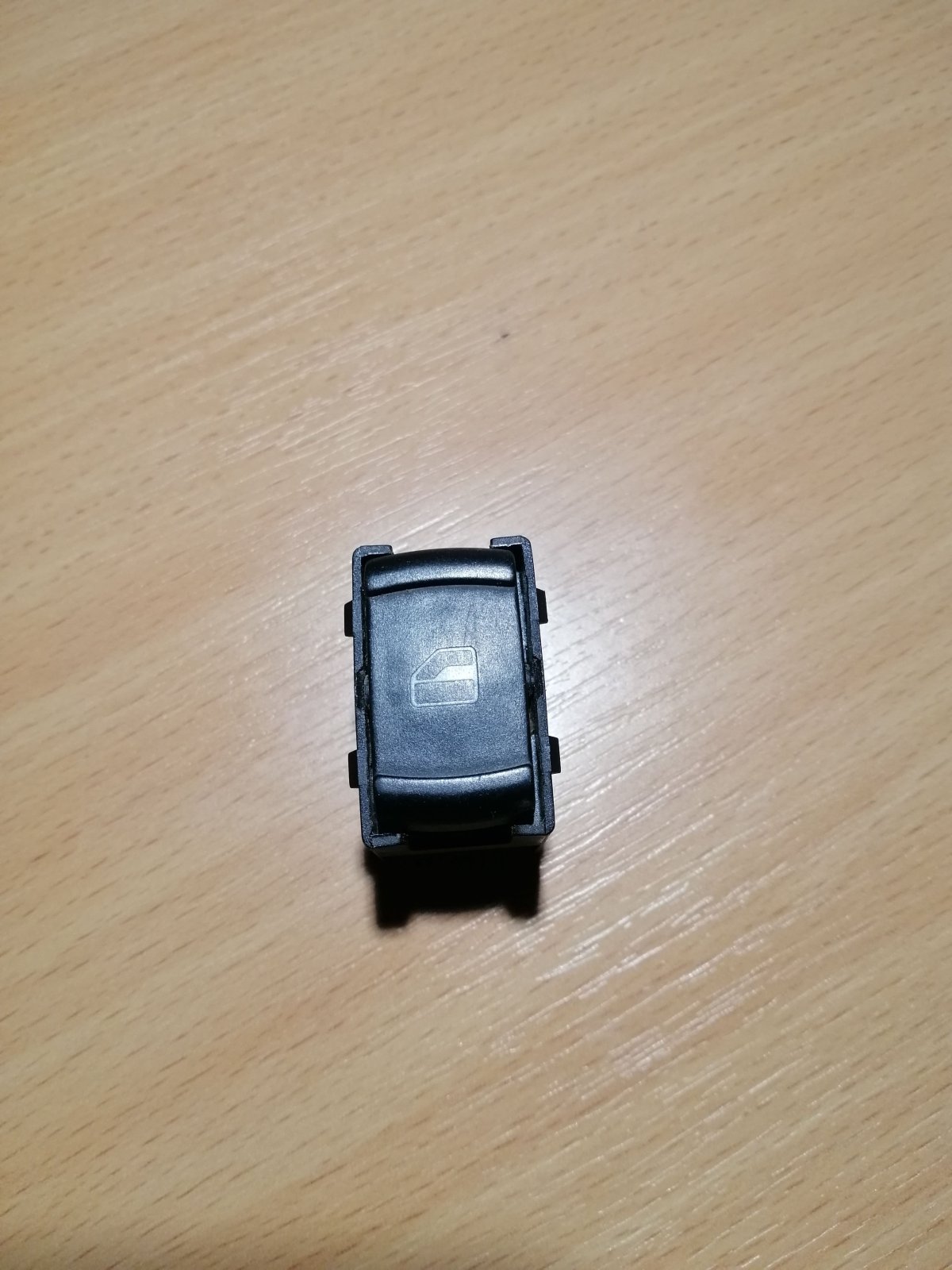 Кнопка склопідйомника Volkswagen Golf IV (1997-2006) 3B0959855B