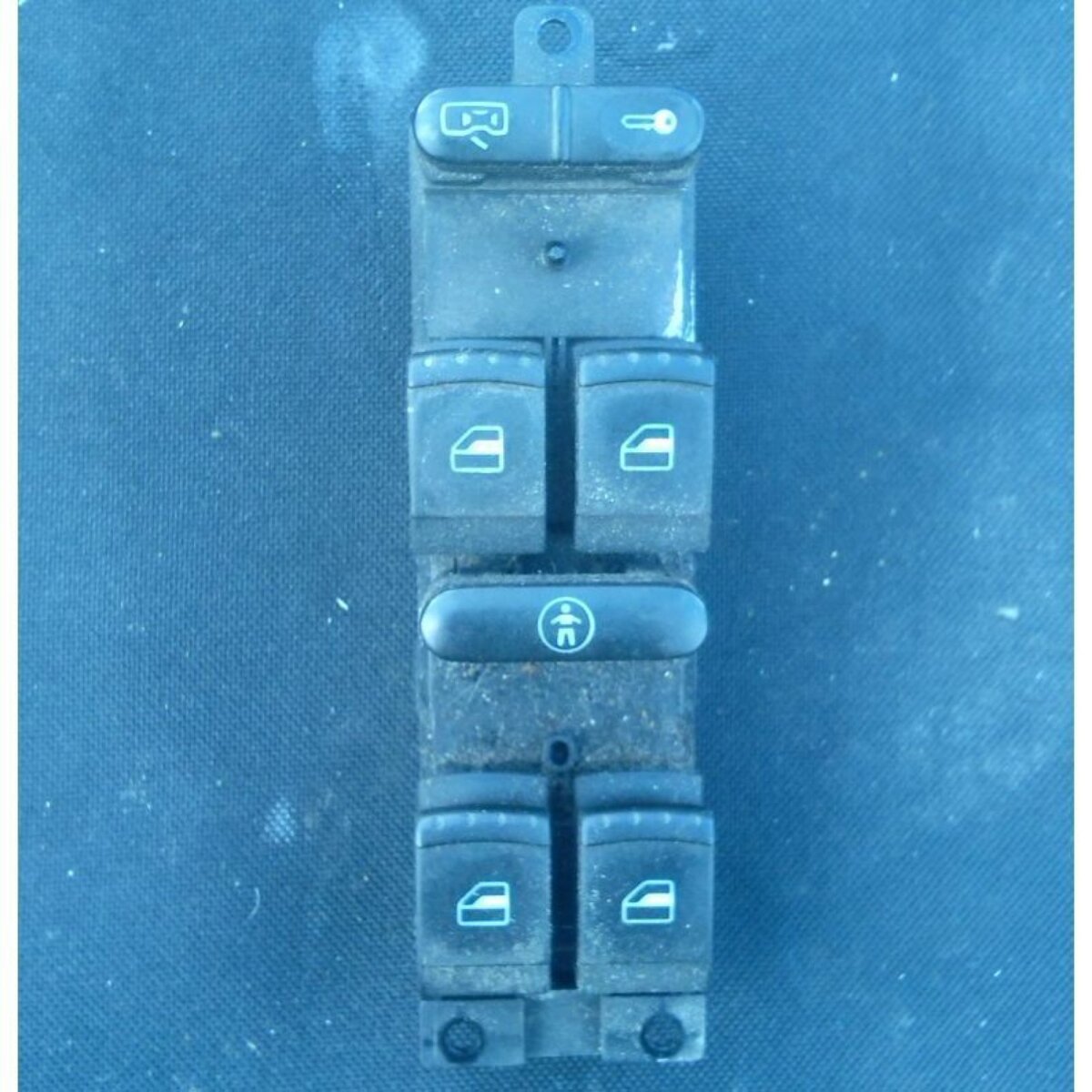 кнопки переднього лівого склопід'ємника Volkswagen Golf IV (1997-2006) 1J4959857B