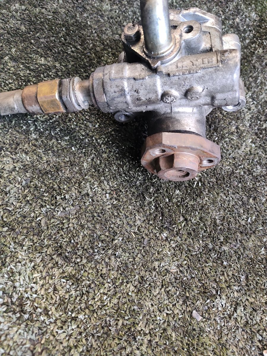 Насос гур  Volkswagen Golf IV (1997-2006) 1J0422154B
