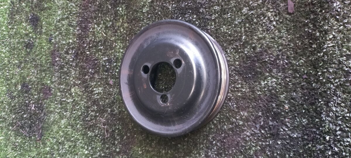 Шків насоса гідропідсилювача Volkswagen Golf IV (1997-2006) 030145269A