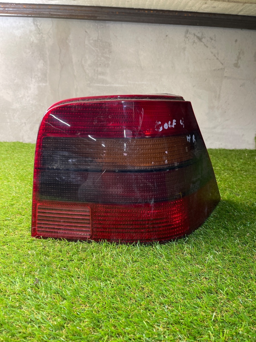 Стоп правий Volkswagen Golf IV (1997-2006) 1J6945096Q