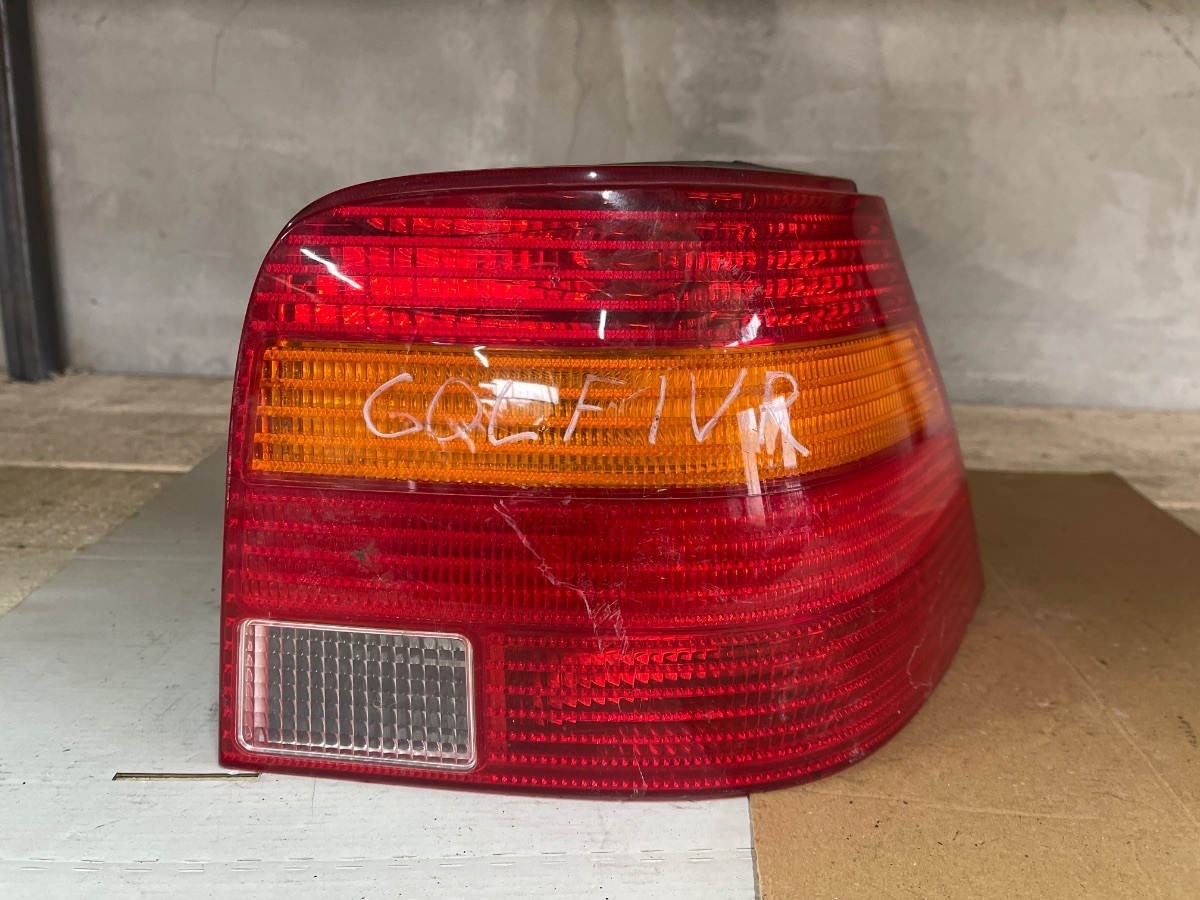 Стоп правий Volkswagen Golf IV (1997-2006) 1J6945096Q