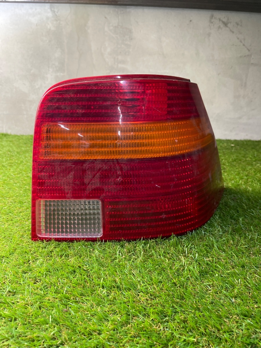 Стоп правий Volkswagen Golf IV (1997-2006) 1J6945096Q