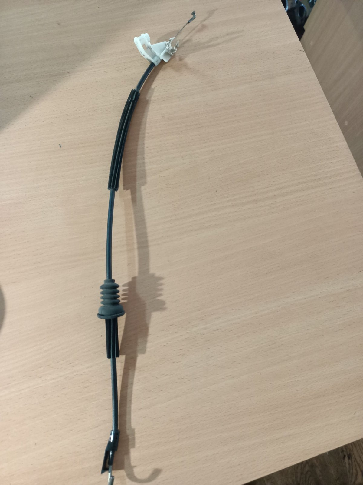 Трос "замовлення до 15:00 відправлення сьогодні" Volkswagen Golf IV (1997-2006) 1J4839085J