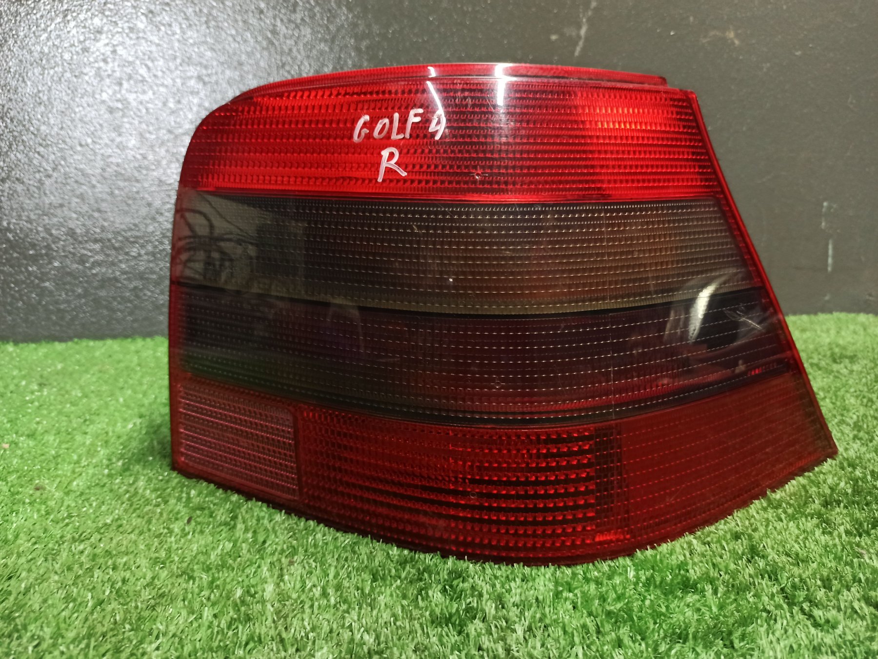Фара Volkswagen Golf V (2003-2009) 1J6945257