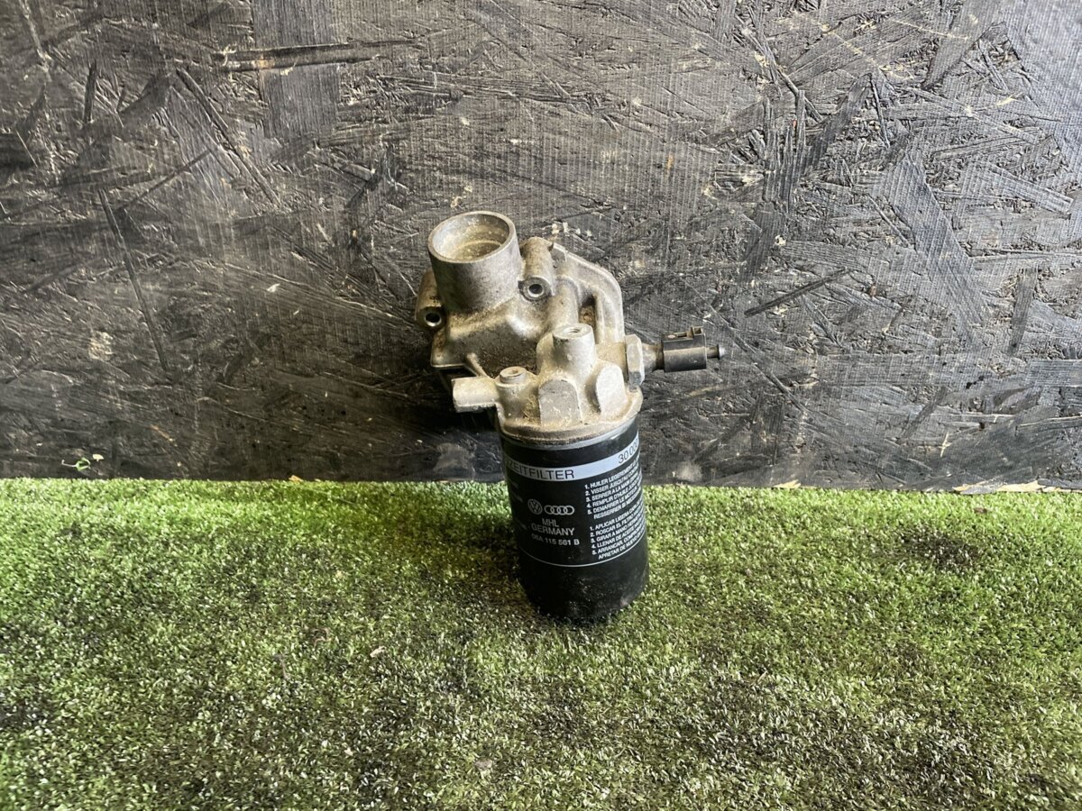 Корпус фільтра Volkswagen Golf V (2003-2009) 06A115417