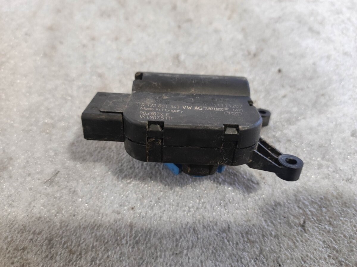 Моторчик пічки Volkswagen Golf V (2003-2009) 1K1907511E