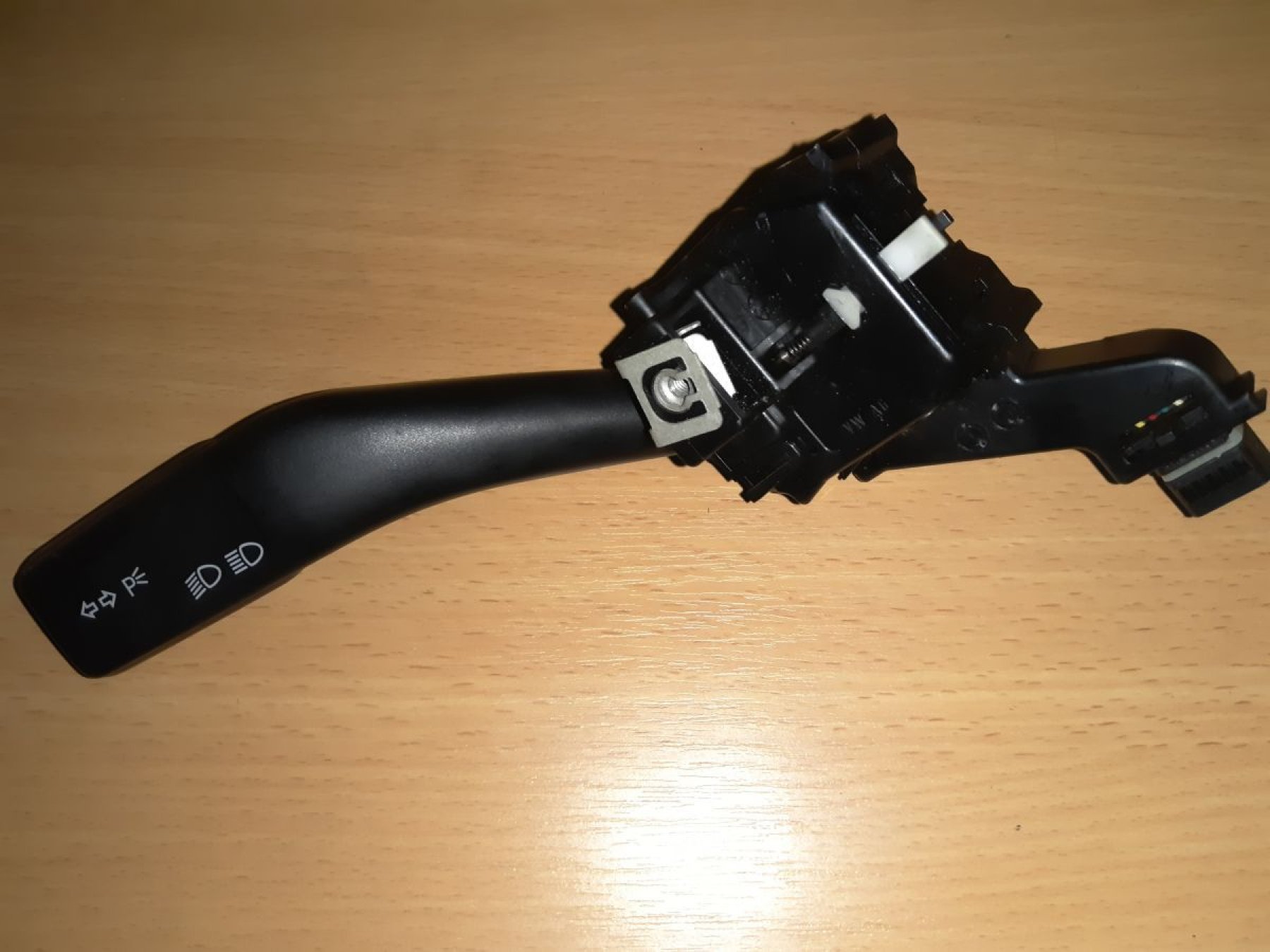 перемикач підрульовий, лівий Volkswagen Golf V (2003-2009) 1K0953513